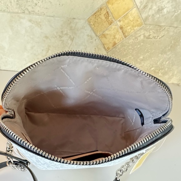 Michael Kors Jet Set Dome Crossbody Bag + Wallet Set White Multiple - Picture 9 of 16